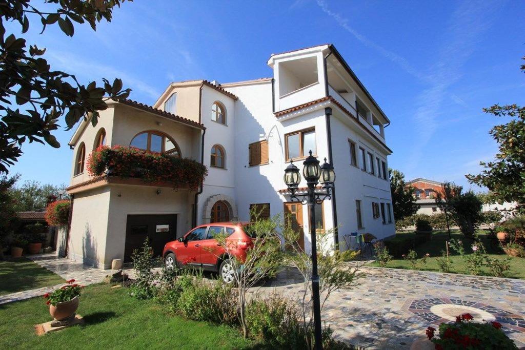 Apartments Anita Pomer Εξωτερικό φωτογραφία