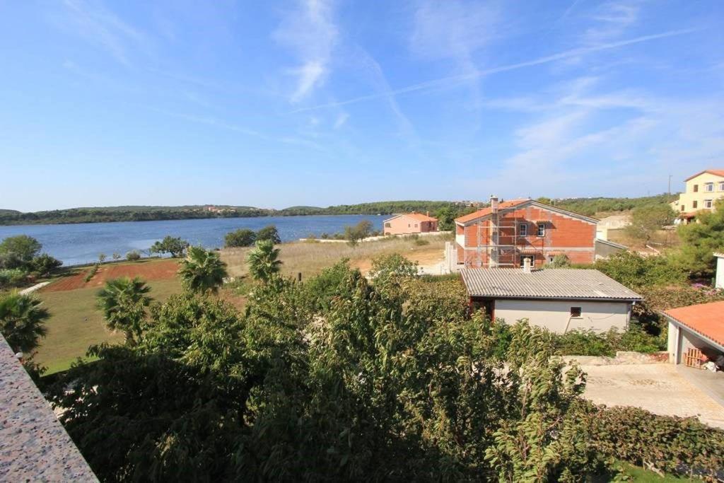 Apartments Anita Pomer Εξωτερικό φωτογραφία