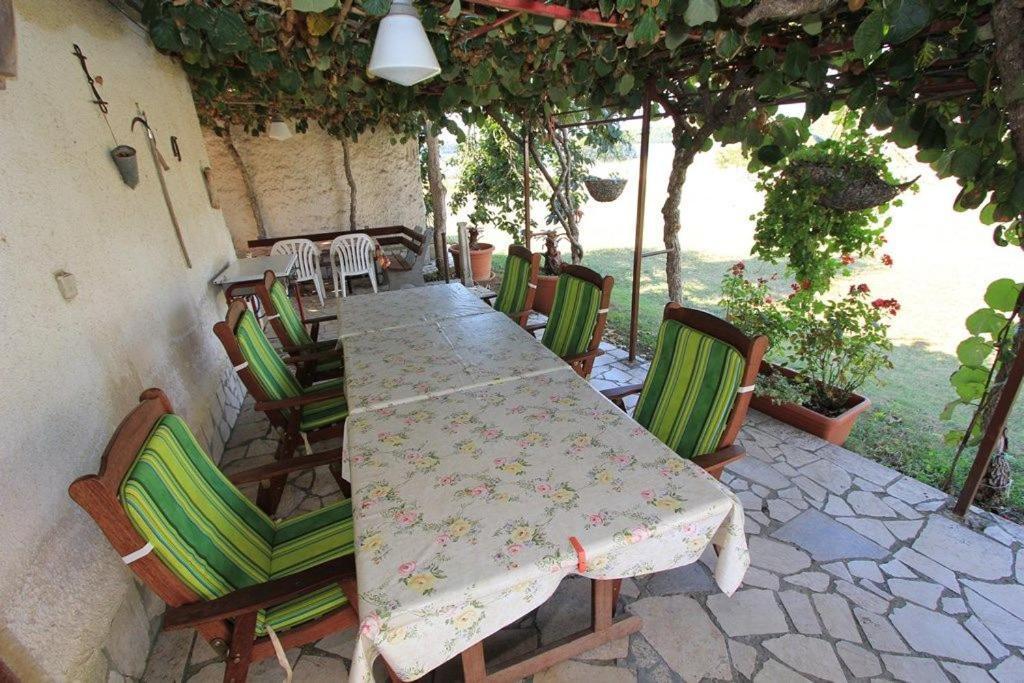 Apartments Anita Pomer Εξωτερικό φωτογραφία