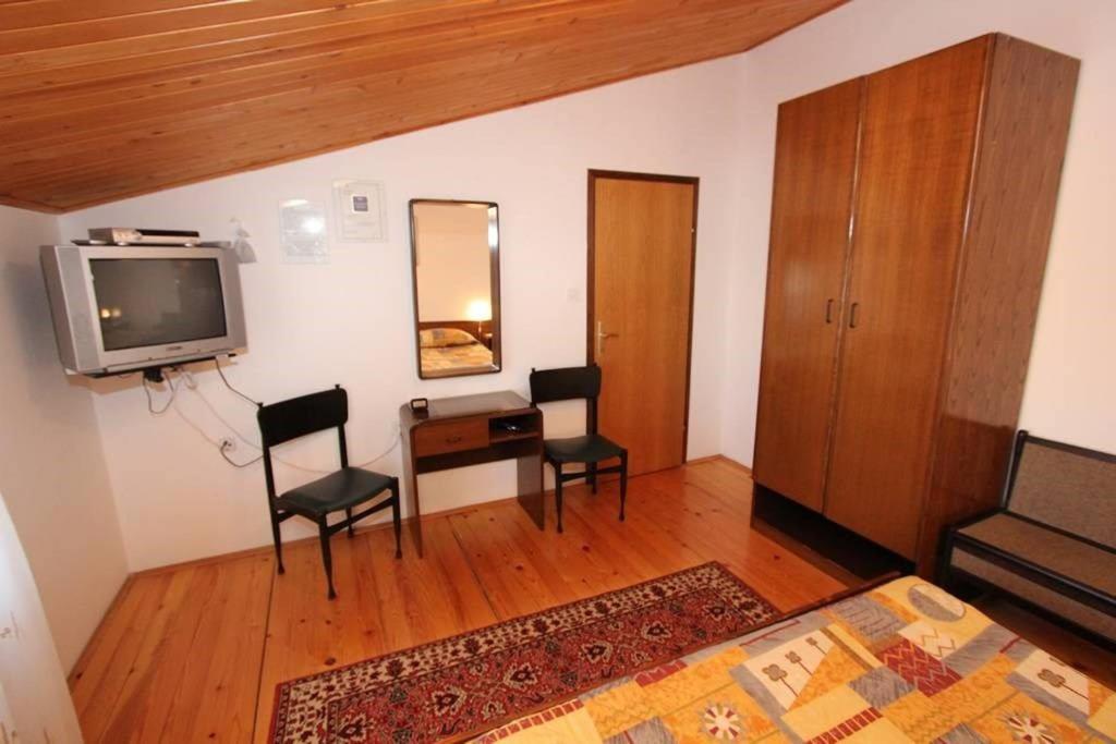 Apartments Anita Pomer Εξωτερικό φωτογραφία