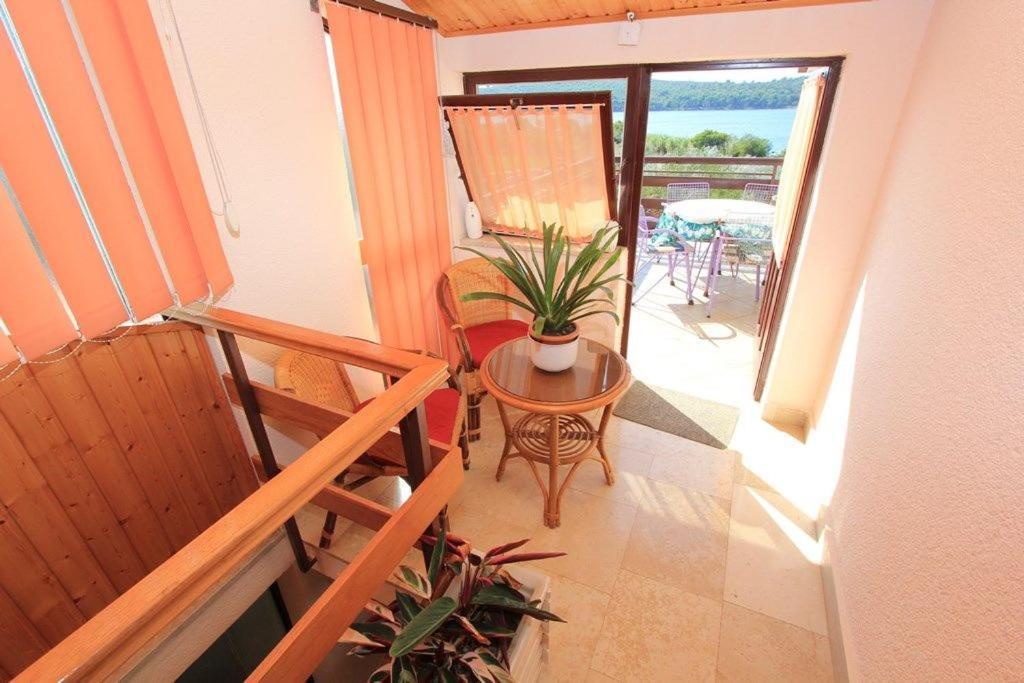 Apartments Anita Pomer Εξωτερικό φωτογραφία