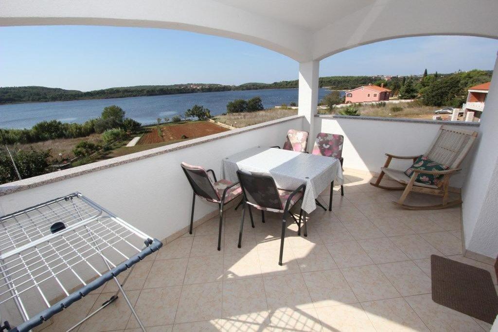 Apartments Anita Pomer Εξωτερικό φωτογραφία